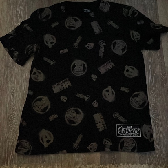 Marvel Infinity Wars T-shirt - Picture 1 of 4